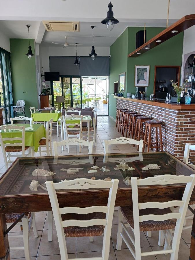 Soulis Hotel Arkoudi Bagian luar foto
